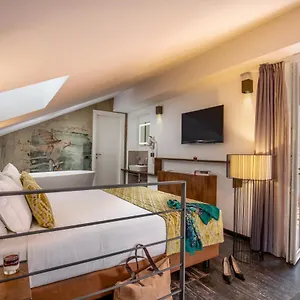 Navona Essence Hotell